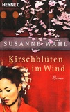Kirschblüten im Wind